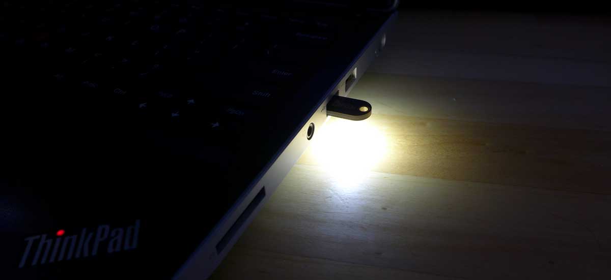 Mini LED USB stick review – Pretzel Logix